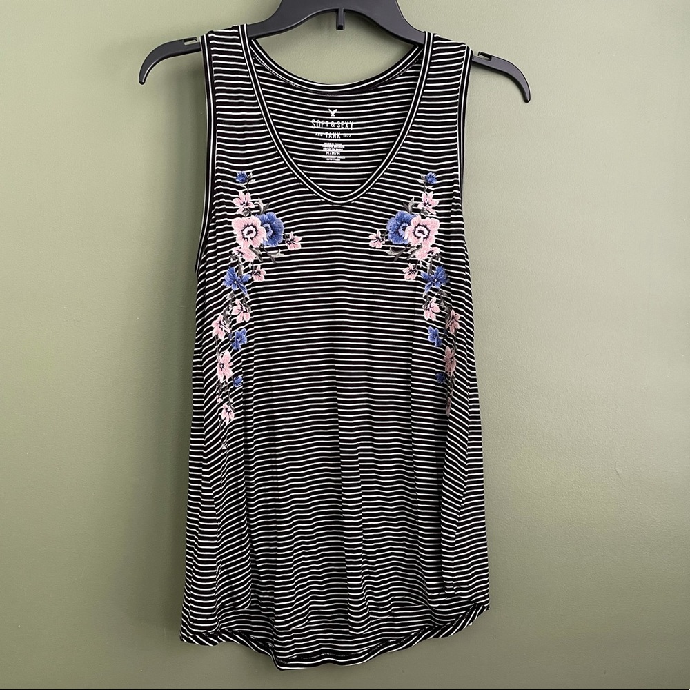 American Eagle Soft and Sexy Tank Top - Size Medium